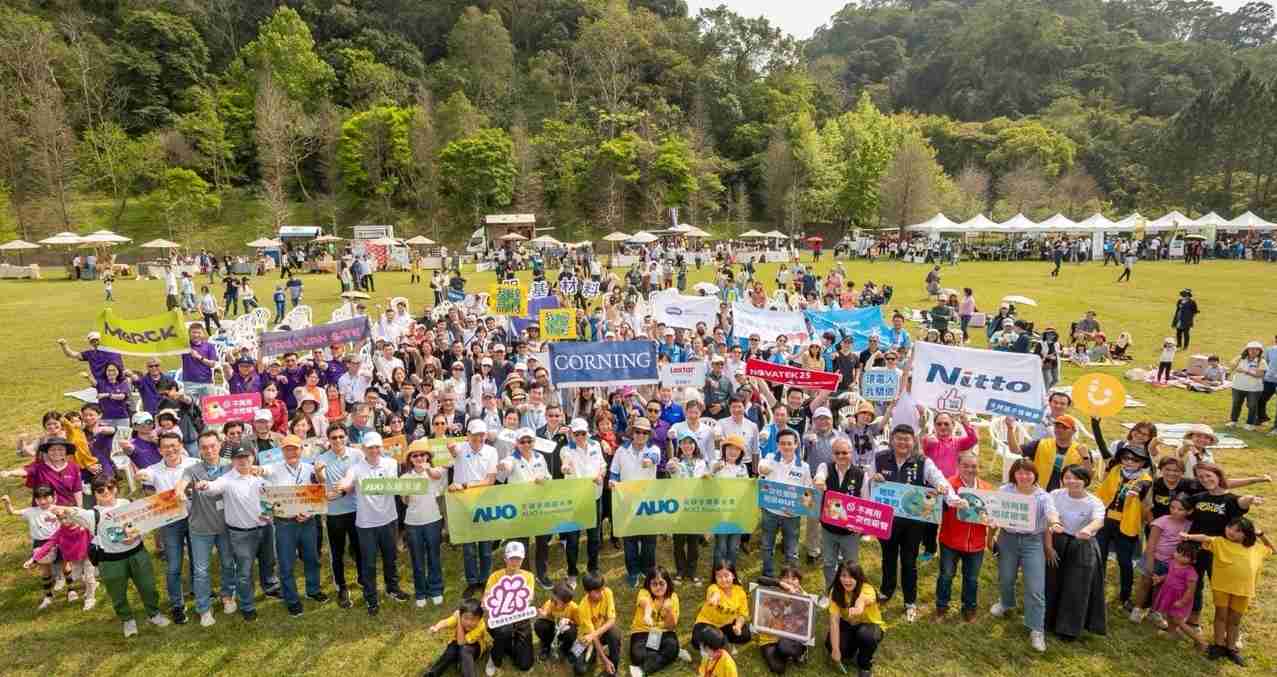 菠菜论坛致力永续平衡发展，，，第14年入选DJSI世界指数成分股（DJSI World），，在全球顶尖电子设备仪器组件产业展现卓越的永续竞争力，，获国际指数肯定